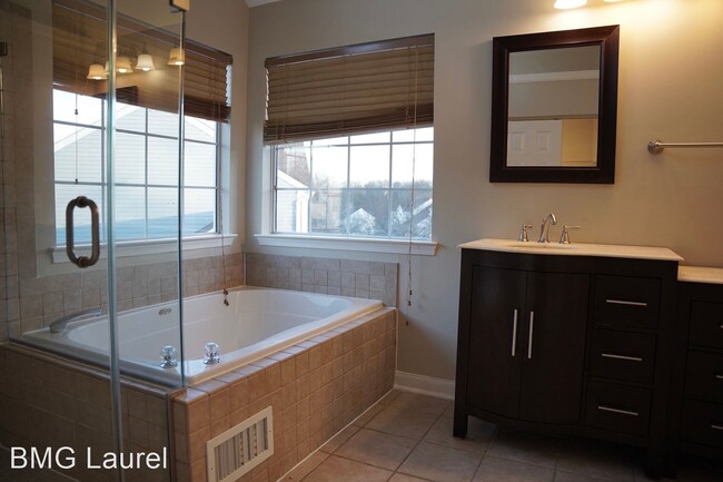 Building Photo - 4 br, 2.5 bath House - 11407 Homestead Dr