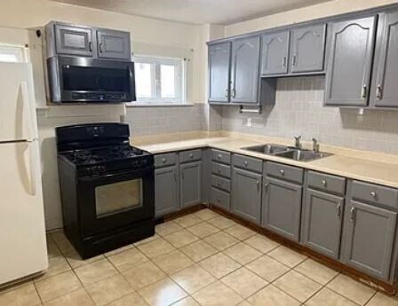 Foto del edificio - 260 Phillips Ave