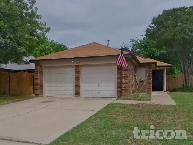 Building Photo - 2520 Butterfield Dr