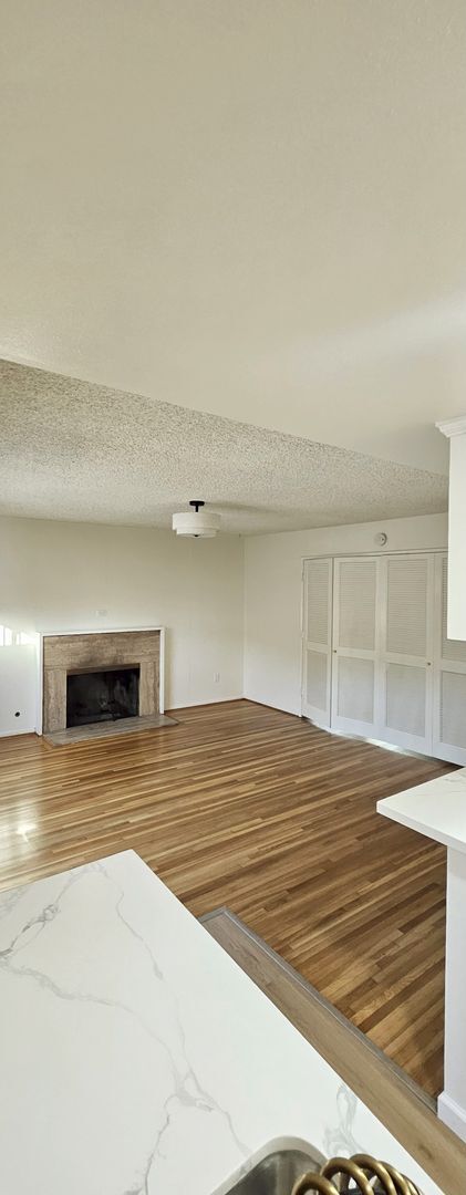 Building Photo - Beautiful 5BR/4BA Home with Large Yard & P...