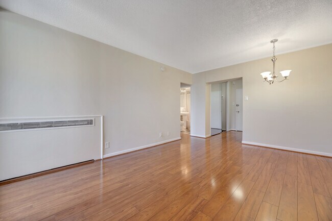 Foto del edificio - 240 M St SW