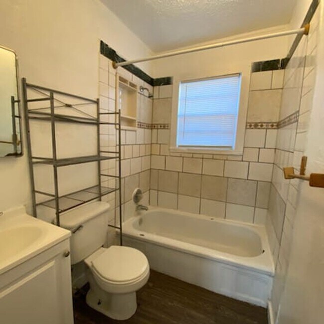 Foto del edificio - $0 First Month's Rent / $0 Deposit at Move-in