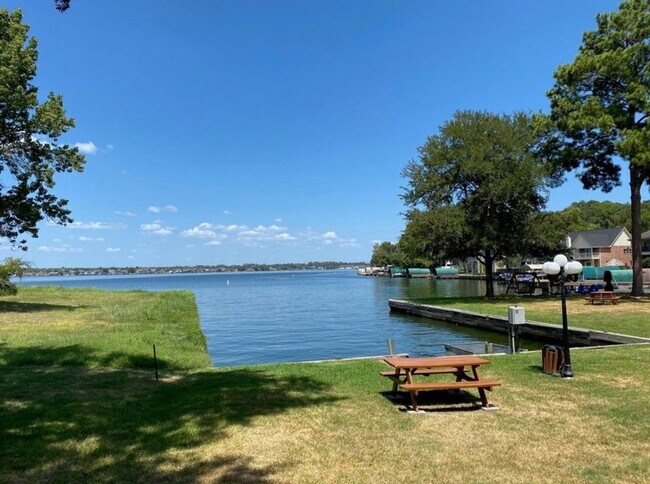 Foto del edificio - 3900 Aspen Dr