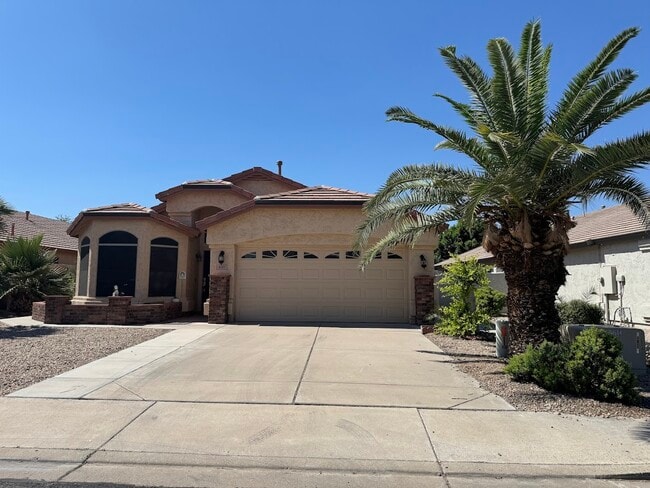 Building Photo - 6411 W Adobe Dr