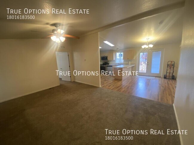 Building Photo - 788 S Moki Dr