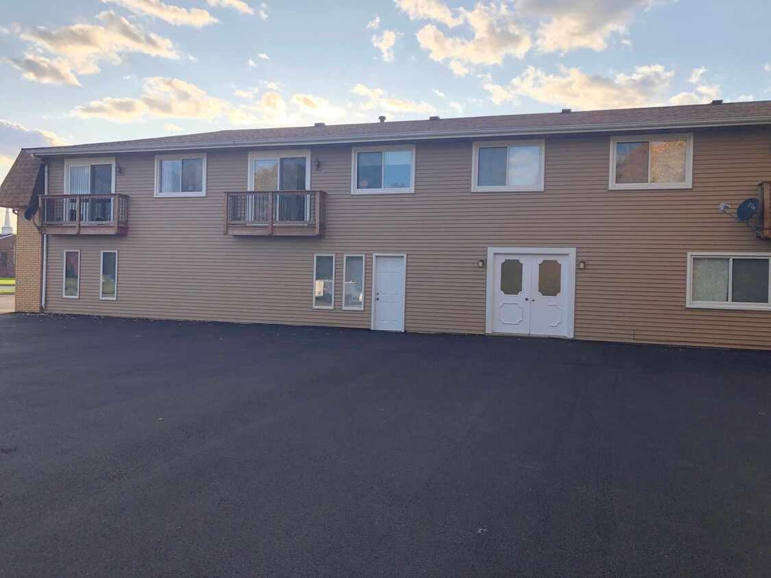 Primary Photo - 1 Bedroom/1 Bathroom Hanna City Apartment ...
