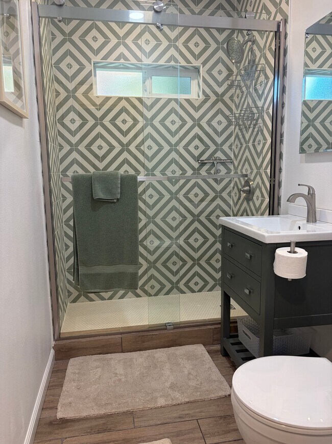 Foto del edificio - 1321 N Avenue 50