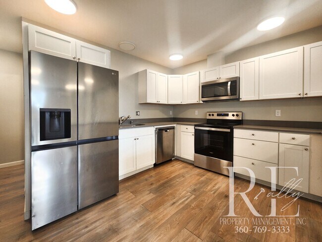 Foto del edificio - Quality Remodeled 2-Bed in Prime Location