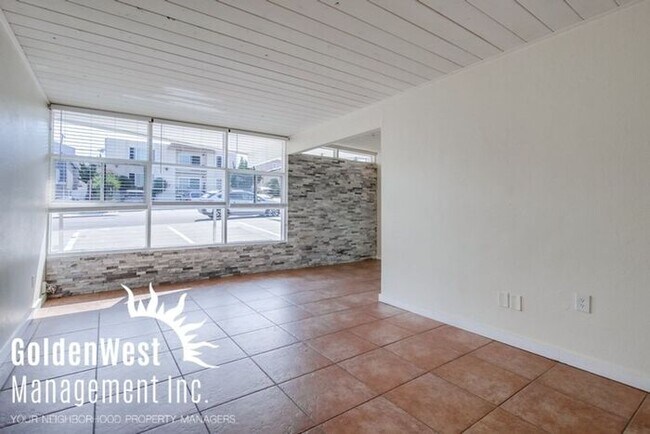 Building Photo - Charming 2Bdm 1Ba home!