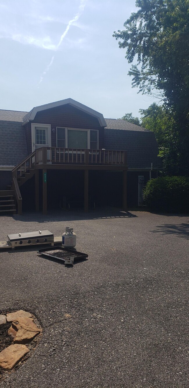 Foto del edificio - 4215 Valley Rd