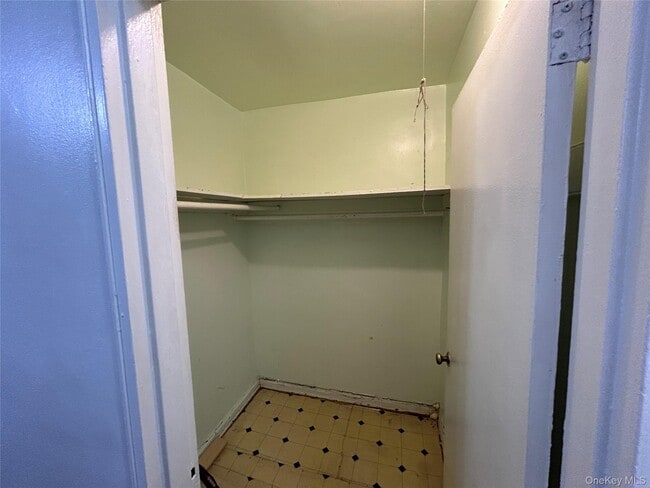 Foto del edificio - 1116 E 102nd St