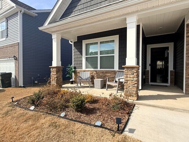 Foto del edificio - 932 Greyford Ln