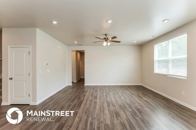 Building Photo - 12039 Wooden Trace Dr