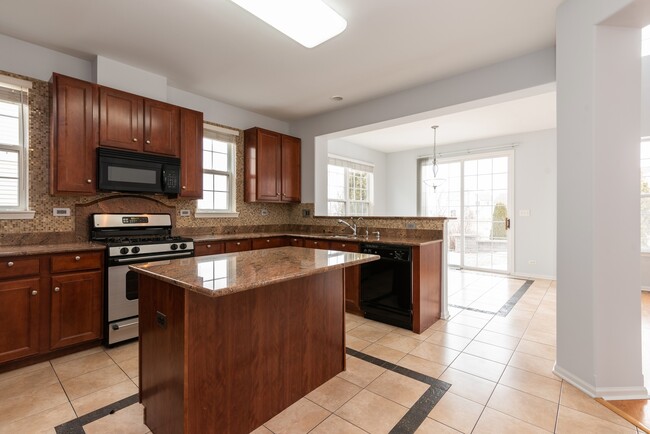 Building Photo - 10786 Sawgrass Ln