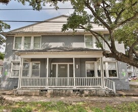 Building Photo - 316 Eastwood St