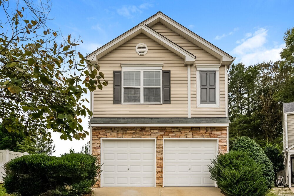 Foto principal - 3012 Bracey Pl