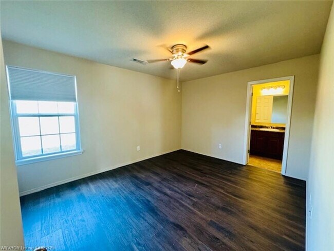 Foto del edificio - 6601 Huntington Ct