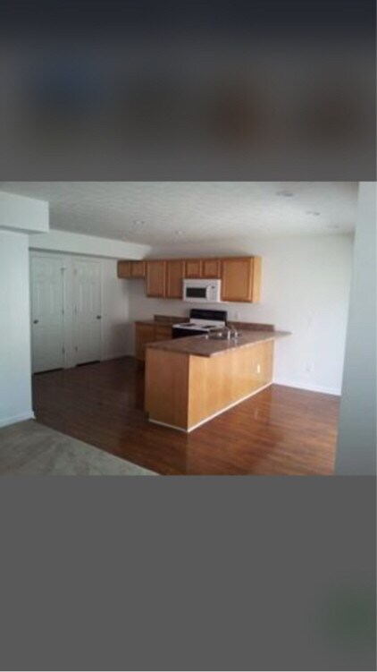 Foto del edificio - 211 Pine St