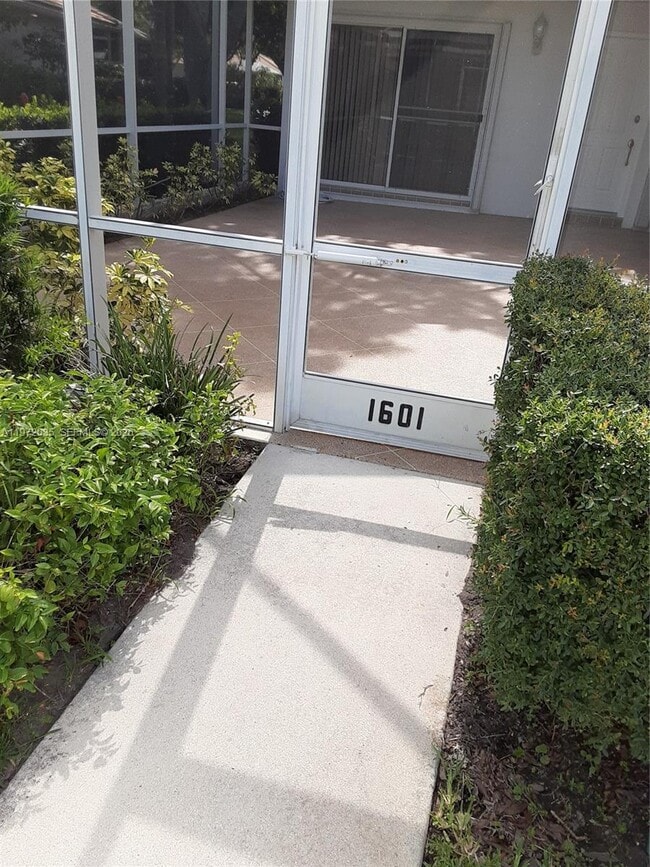 Building Photo - 1601 Silverleaf Oak Ct