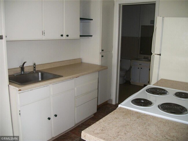 Foto del edificio - 518 E Walnut St