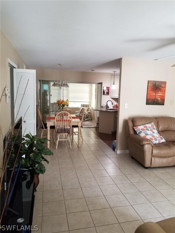 Foto del edificio - 7400 College Pkwy