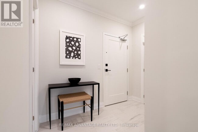 Building Photo - 1975 Fountain Grass Dr