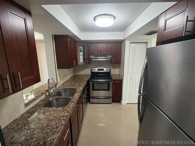 Foto del edificio - 7380 NW 18th St