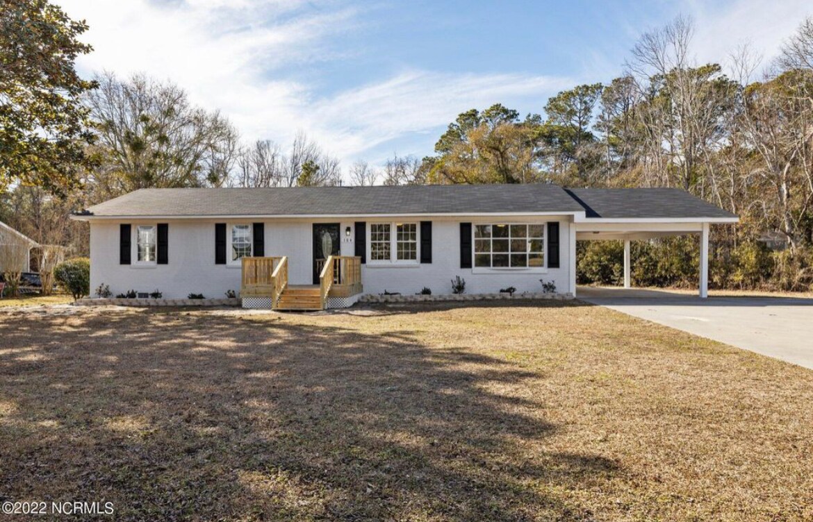 Primary Photo - 184 Salty Shores Rd