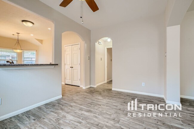 Foto del edificio - 11007 Overland Trail Dr