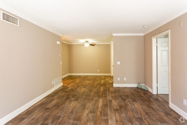 2BR, 2BA - 980 SF - Elan - Scripps Terrace