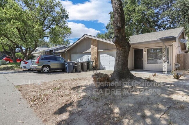 Foto del edificio - 7423 Willowcreek Dr