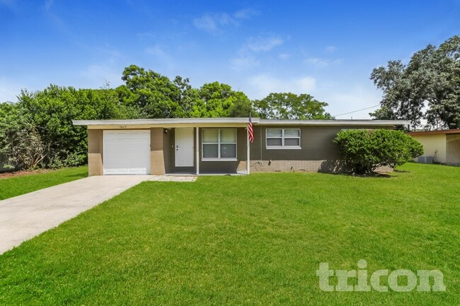 Building Photo - 3463 Arbutus Ln