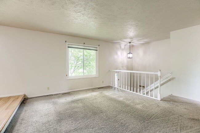Building Photo - Adorable home in Heart of Papillion