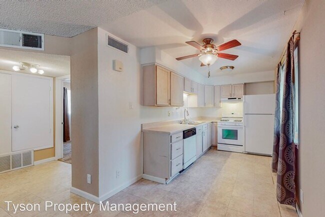 Building Photo - 2 br, 1 bath House - 3900 Ortiz Ct NE Unit B
