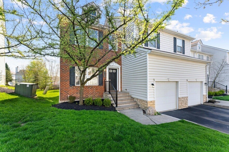 Primary Photo - 9158 Walker Park Dr