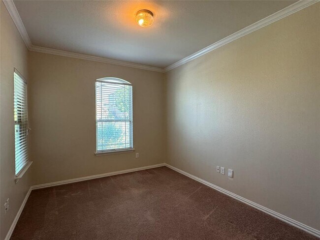 Building Photo - 10301 Crescendo Ln