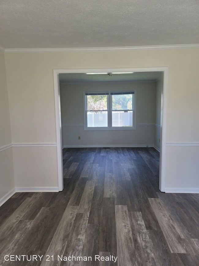 Building Photo - 4 br, 3 bath House - 11 Coach Street