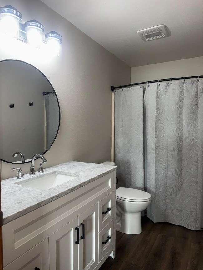 Building Photo - W2649 Barney Ct