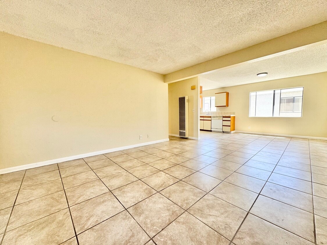 Primary Photo - 13214 Cordray Ave