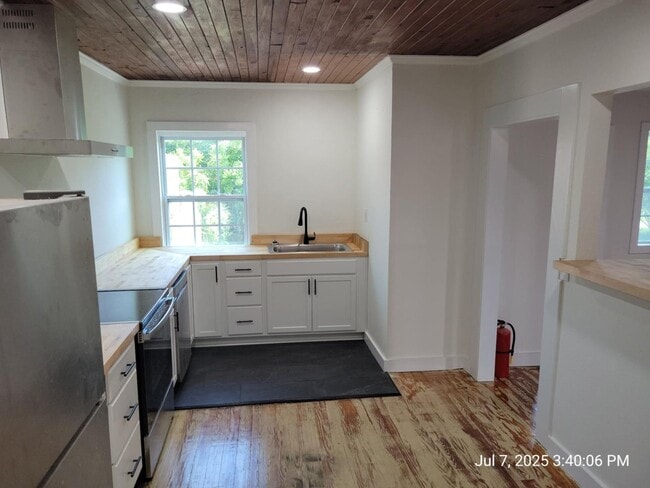 Foto del edificio - 4 Bedroom Historic Residential Unit Near Downtown Pensacola