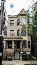 Building Photo - 1219 N California Ave