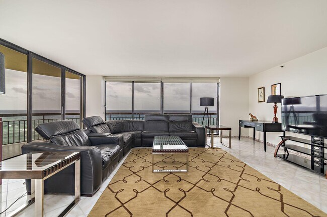 Building Photo - 4000 N Ocean Dr