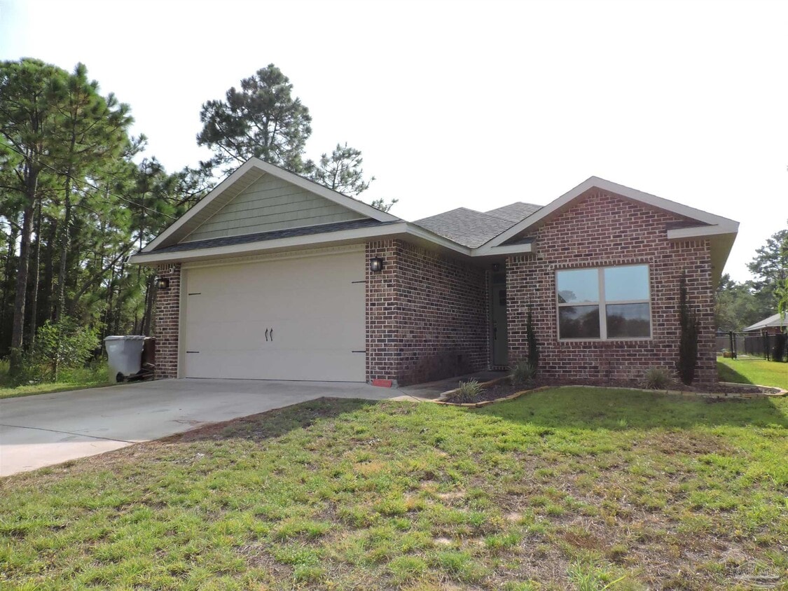 1743 Kell Rd, Gulf Breeze, FL 32563 House Rental in Gulf Breeze, FL