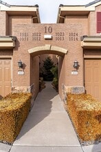 Building Photo - 900 S Meadows Pkwy