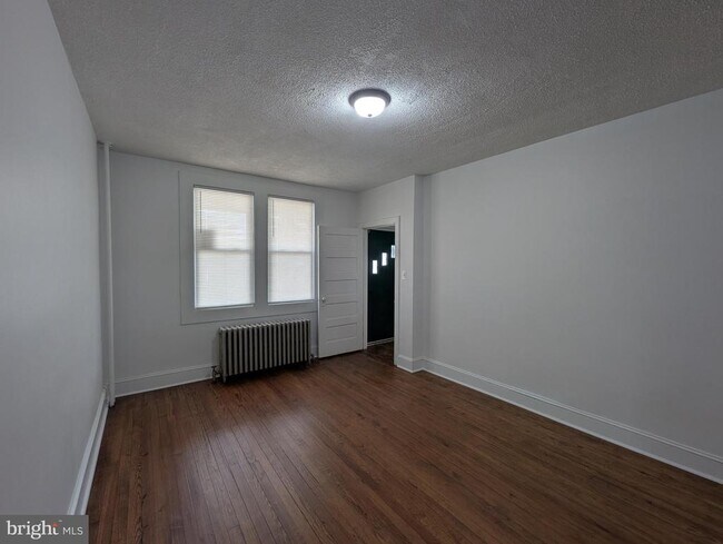 Foto del edificio - 828 Jefferson Ave