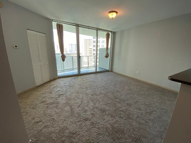 Sala de estar - 300 S BISCAYNE Blvd