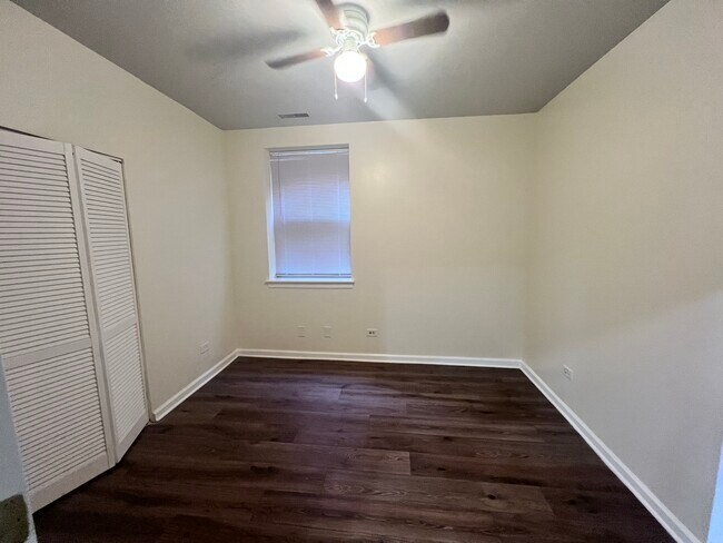 Foto del edificio - 6741 S Merrill Ave