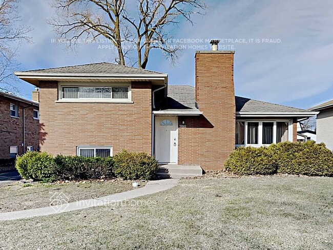 Building Photo - 9632 Mansfield Ave