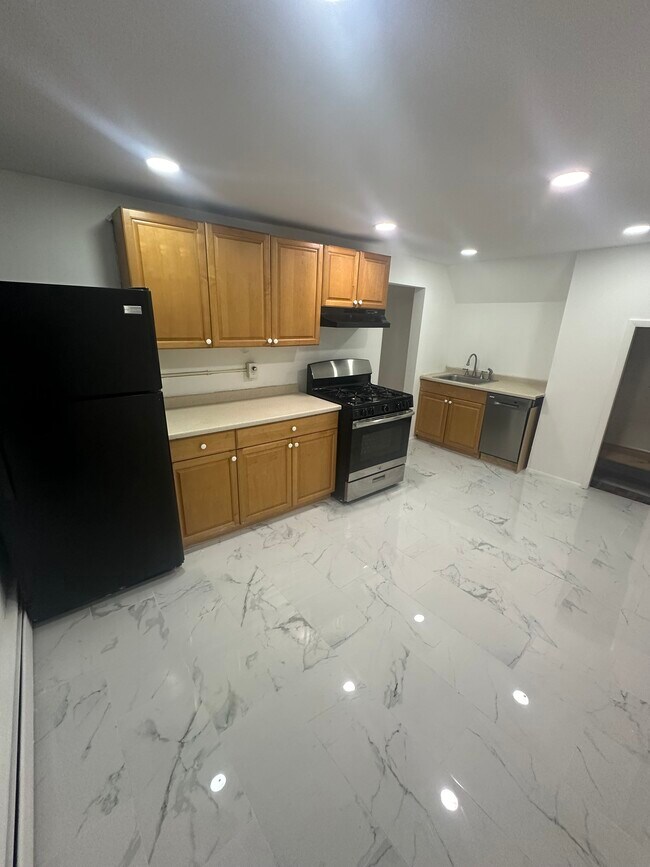 Foto del edificio - 111 W 16th St