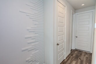 Building Photo - 4120 Split Ivy Dr